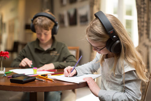 Child drawing during a Tomatis® session